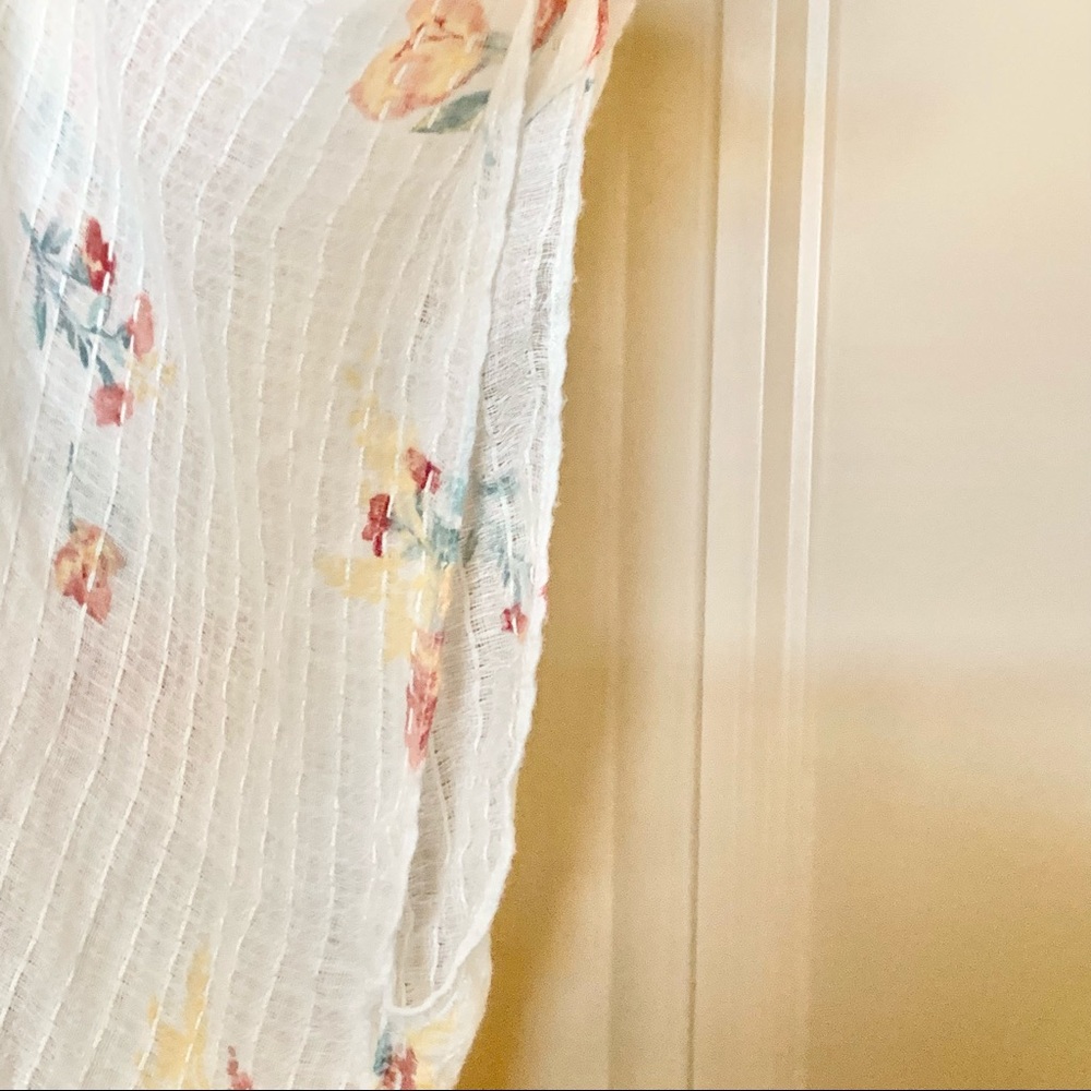LC Lauren Conrad White Floral Kimono Top - Picture 4 of 5